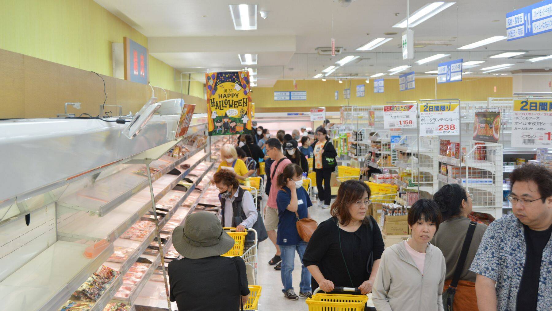 【随時更新】サンエーマチナトが閉店　「最後の1日」をタイムライン形式で伝えます　40年の歩みにありがとう