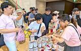 「泡盛の「黒こうじ菌」活用！　デニッシュ風の「かなさの泡ぱん」　那覇市で誕生祭」の画像1