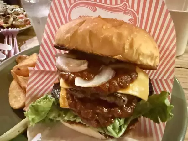 「【北谷町】アメリカンな大人気ハンバーガー店『GORDIE'S』で友人と食事会してきました♪【美ら浜つーしん】」の画像