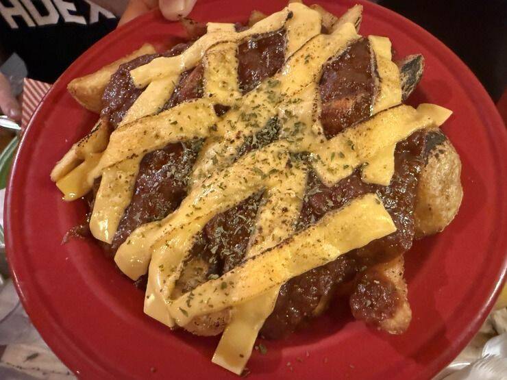 【北谷町】アメリカンな大人気ハンバーガー店『GORDIE'S』で友人と食事会してきました♪【美ら浜つーしん】