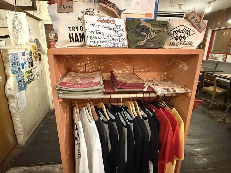 【北谷町】アメリカンな大人気ハンバーガー店『GORDIE'S』で友人と食事会してきました♪【美ら浜つーしん】