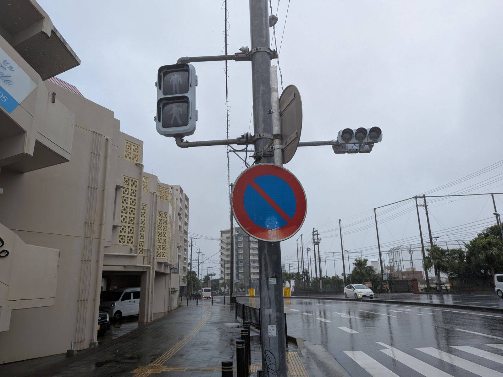 【台風6号ドキュメント】沖縄本島に3年ぶり直撃　いま何が？　写真と動画で随時更新