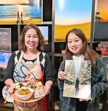 「心もおなかも満たしたい」　絶景の写真とお手製ランチで魅了　新進の写真家と料理講師がコラボ展　沖縄・宜野湾市