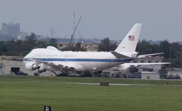 「米軍F22が緊急事態宣言　嘉手納基地に着陸」の画像