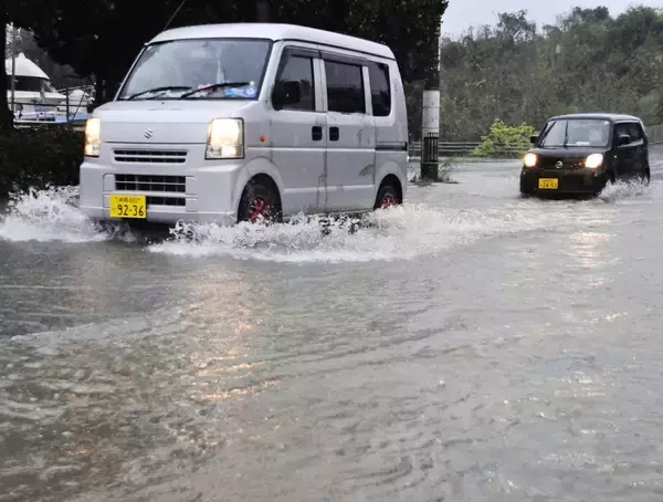 宮古島で24時間301ミリの豪雨　近海で台風20号も発生　八重山は線状降水帯の恐れ