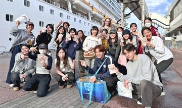 「マチグヮー」の魅力、外国人へ発信！　沖大生、英語で観光地図を作成　那覇市の店舗や通り10店舗を紹介