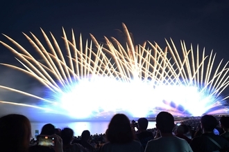 「胸に響く迫力」　夜空彩る1万発の花火　宜野湾で琉球海炎祭、1万9600人魅了【動画あり】