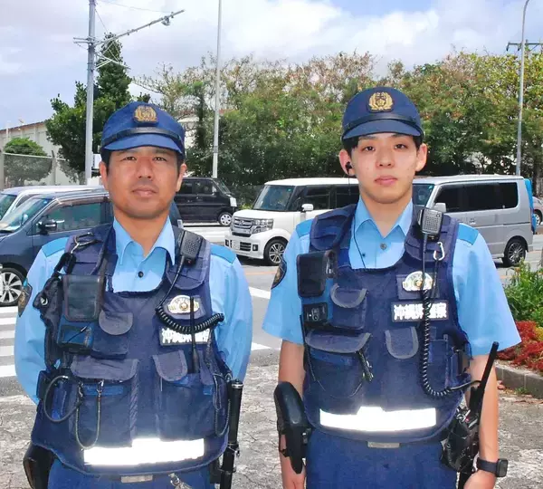 「沖縄に津波警報、交差点が渋滞　「このままだったら…」危機感を覚えた警察官3人　機転をきかせ判断」の画像