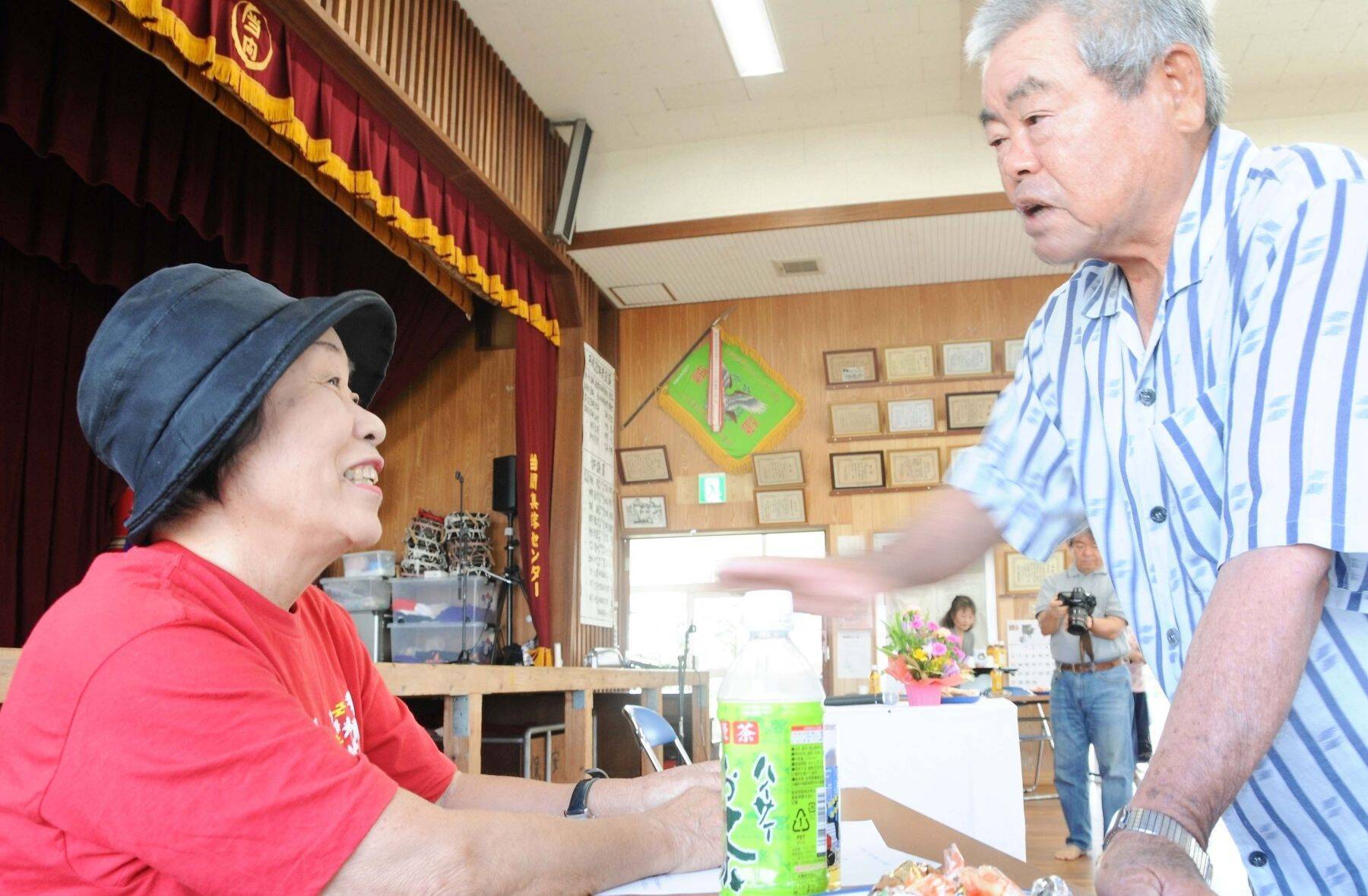 ＠米国　地域社会貢献　山内さん表彰　ウィメン・オブ・ザ・イヤー　恩返しに評価「光栄」　［ワールド通信員ネット］
