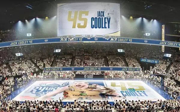 「アジア初のフロアLED　琉球キングス、ホームの沖縄サントリーアリーナで導入　新たな映像表現で会場演出」の画像