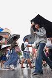「沖縄地方、全国2番目に梅雨入り　平年より6日早く　強い風雨で肌寒く」の画像1