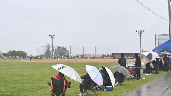 「沖縄地方、全国2番目に梅雨入り　平年より6日早く　強い風雨で肌寒く」の画像