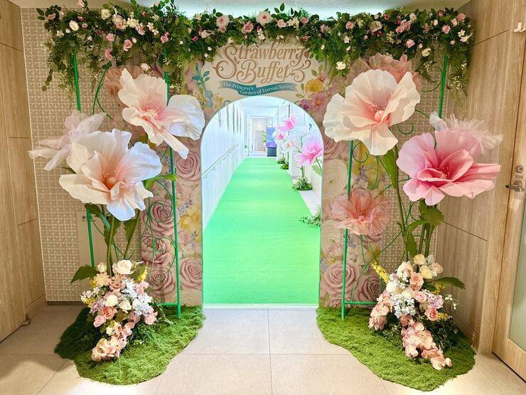 【北谷町】ダブルツリーbyヒルトン沖縄北谷リゾート「ストロベリービュッフェ～永遠の春が訪れるプリンセスガーデン～」2026年1月24日(土)より【美ら浜つーしん】