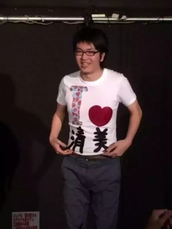 「R-1準決勝で異彩放つ唯一のフリー芸人　沖縄のダークホース・メガネロック大屋が狙う“県勢初V”」の画像