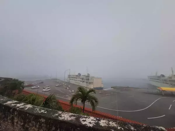 「「伊江島タッチューも覆われた」 濃霧でフェリー立ち往生　伊江港に接岸できず、3日午前」の画像