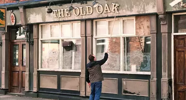 【桜坂劇場・下地久美子の映画コレ見た？】『オールド・オーク』荒廃する町に希望の光