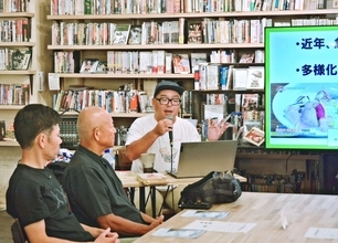 スープが進化する沖縄そば「ラーメンに埋没する恐れ」　愛好者が未来を熱く議論　「沖縄そばの日」に那覇市で