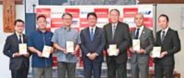 「途切れない沿道応援が大会の特徴」　NAHAマラソン成功へ　６社が特別協賛金