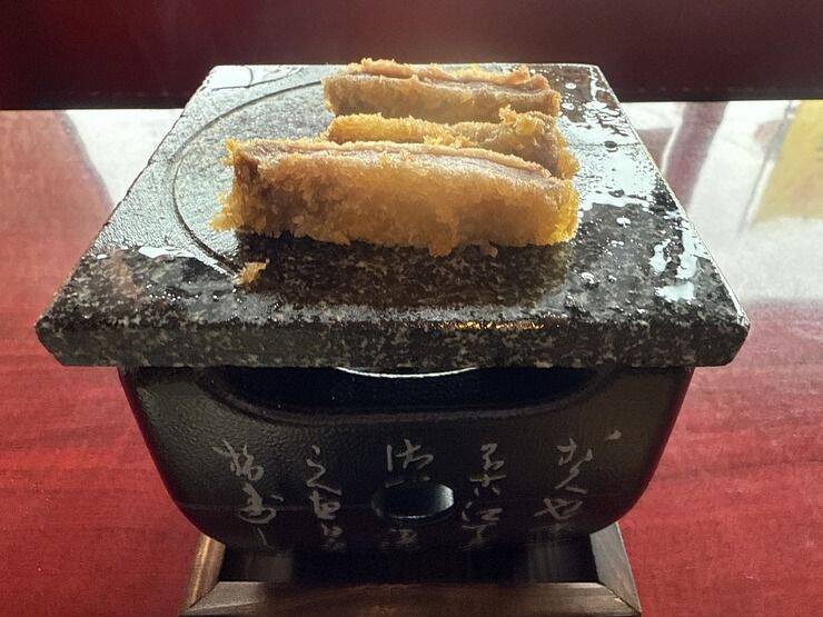 【北谷町】ランチタイムを始めた砂辺の老舗居酒屋『まぐろダイニング あまわり』の定食を食べてきました♪【美ら浜つーしん】