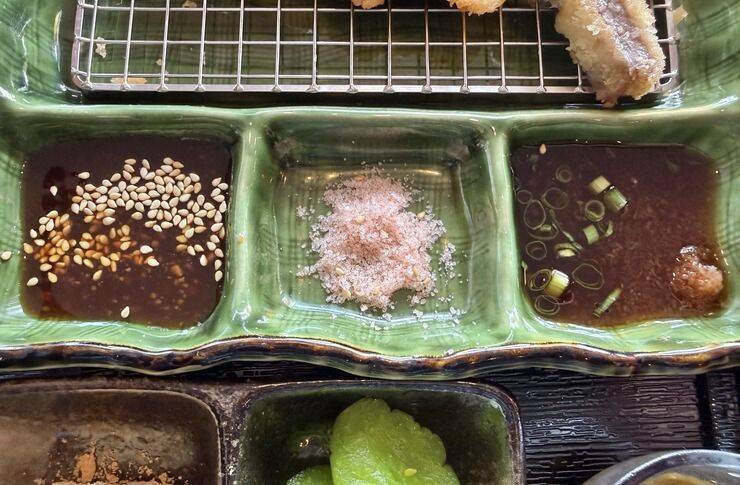 【北谷町】ランチタイムを始めた砂辺の老舗居酒屋『まぐろダイニング あまわり』の定食を食べてきました♪【美ら浜つーしん】