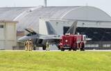 「米軍のF22戦闘機、嘉手納基地に緊急着陸　機体トラブルか」の画像1