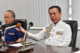 「失職の南城・古謝前市長が初会見　セクハラ再び否定　日弁連に人権救済申し立てへ」の画像1