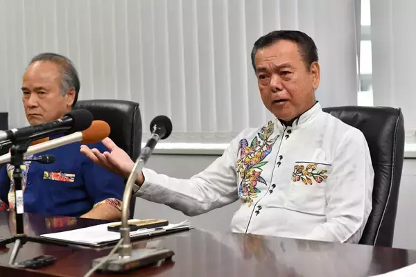 失職の南城・古謝前市長が初会見　セクハラ再び否定　日弁連に人権救済申し立てへ