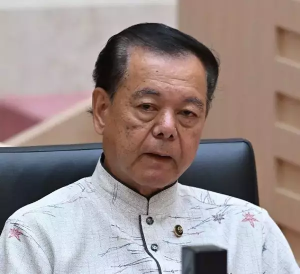 【速報】セクハラ問題の沖縄・南城市長、次期市長選に立候補を明言　失職の公算大で