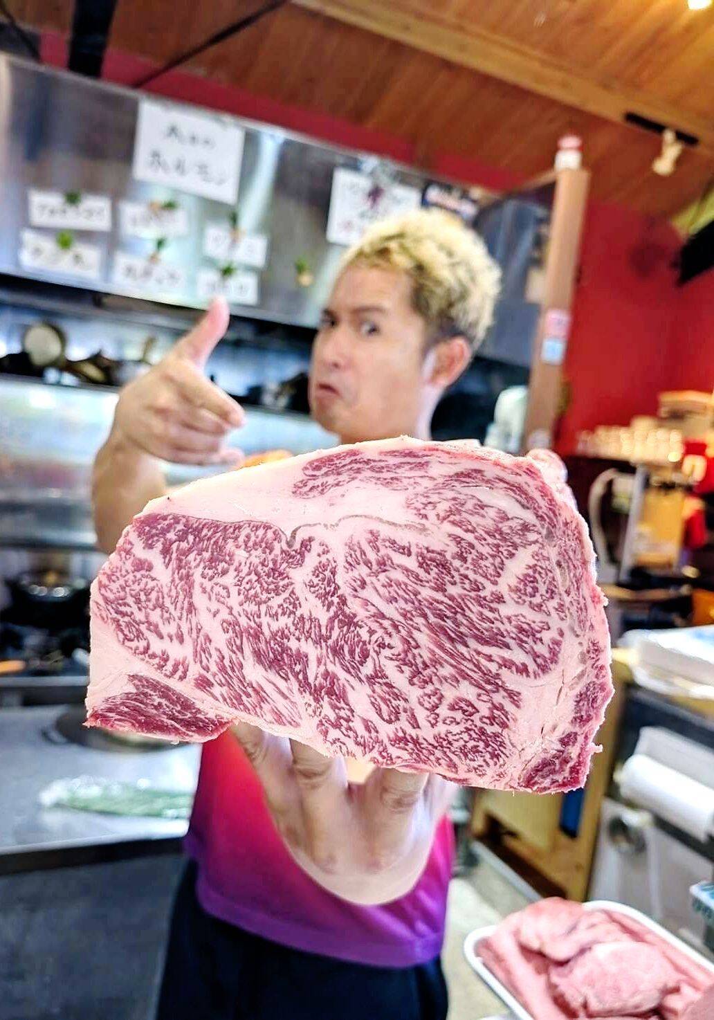 １カ月熟成したやんばる産の経産和牛　奥深いうま味の赤身肉　ふっくら白米と好相性