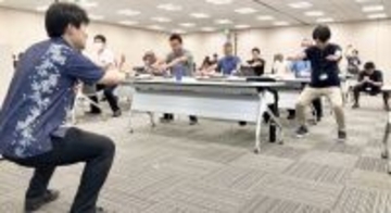 男性の更年期、職場で理解を　「年を取ったから」で片づけず　沖縄セルラー電話が講座、対応学ぶ