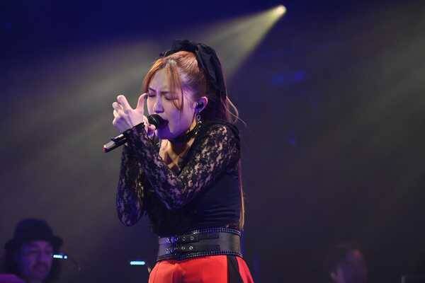 JUNNA、ツアーファイナル公演で5周年ライブ＆ホールツアーを発表