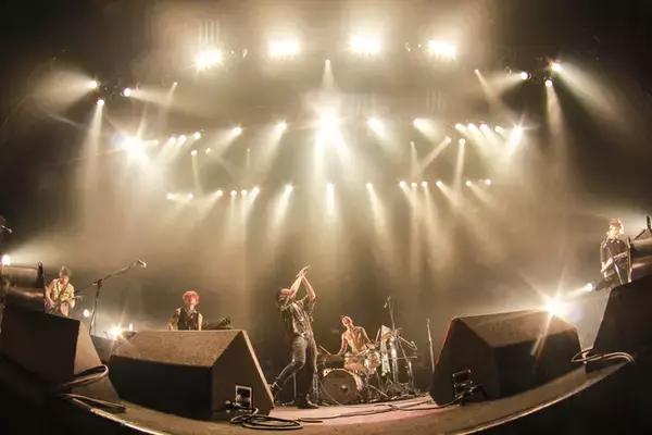 「VAMPS、「VAMPS LIVE 2016」＆「VAMPS LIVE 2016 BEAST PARTY」開催決定」の画像