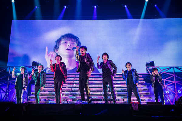 超特急 ライヴレポート Bullet Train Arena Tour 17 18 The End For Beginning 17年12月25日 At 幕張メッセイベントホール 17年12月27日 エキサイトニュース