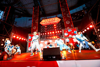 SUPER★DRAGON、2,000人のオーディエンスが熱狂した『コカ・コーラ SUMMER STATION』のステージをレポート