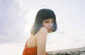 突如現れた青髪のアーティスト Pii 初の楽曲作品 カキツバタ のリリースを発表 21年4月1日 エキサイトニュース