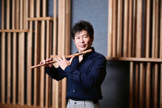 篠笛奏者・狩野泰一が「いい日旅立ち」「Lemon」など、昭和・平成の名曲をカバーしたアルバムを発売