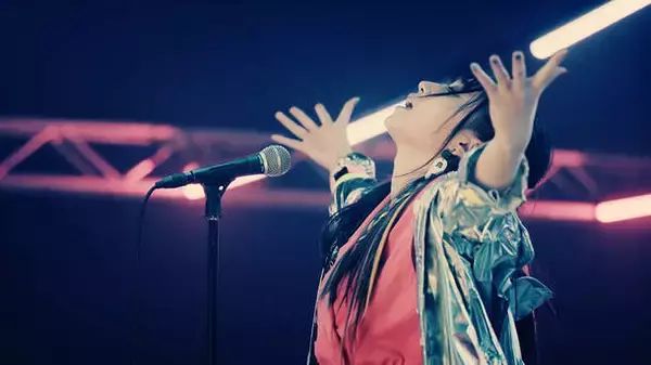 「水樹奈々、新曲「Get up! Shout!」MVを公開＆発売記念特番の配信が決定」の画像