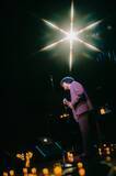 「石崎ひゅーい、アルバム『ダイヤモンド』発売日にクリスマスライブを教会で開催！“僕にとっての光は紛れもなく、みんなのこと”」の画像3