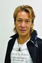 ベジータ役で人気の声優の堀川りょうがスペシャル・バンドを結成