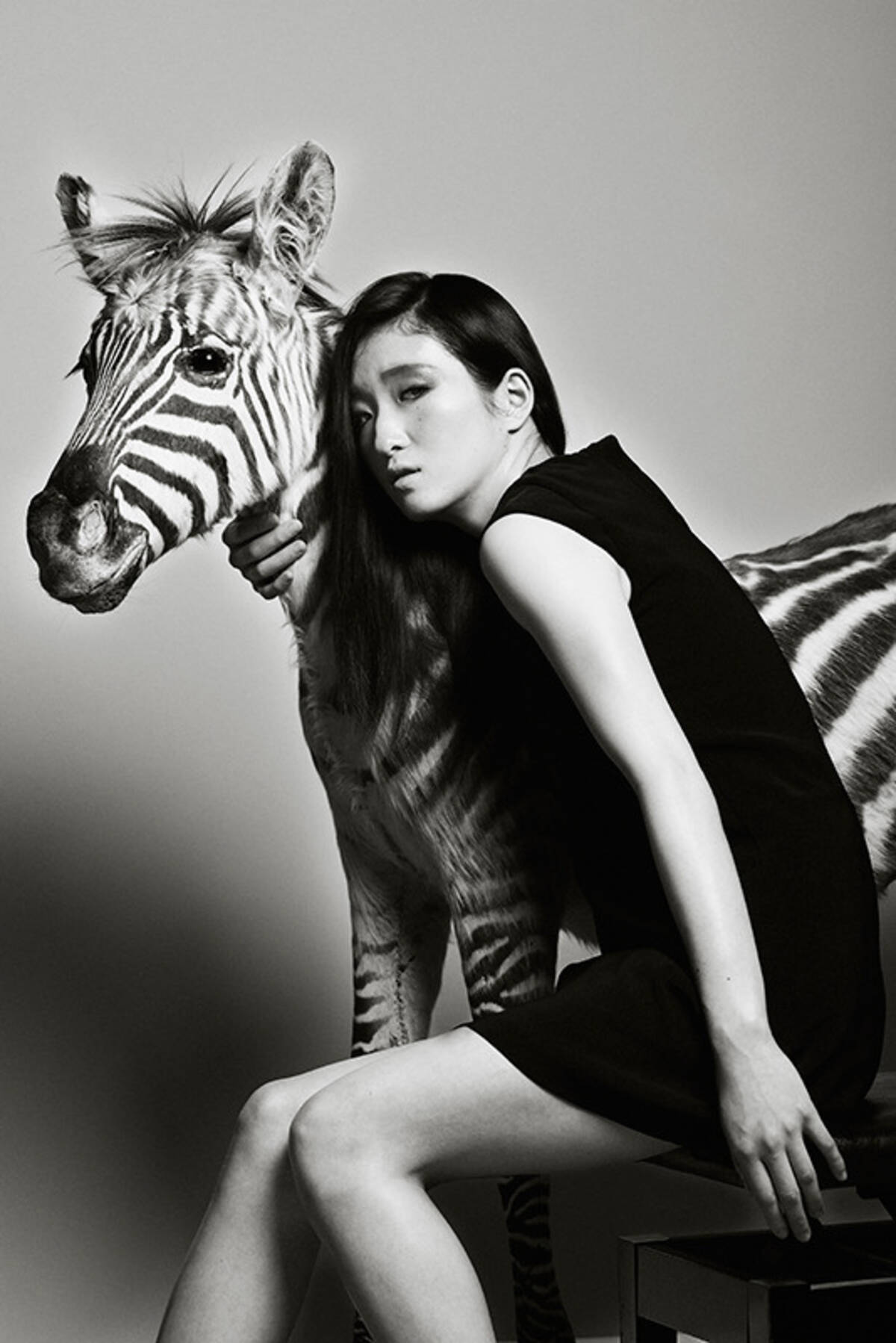 日食なつこ ピアノvsドラム を象徴する新曲 水流のロック Mv公開 14年7月25日 エキサイトニュース