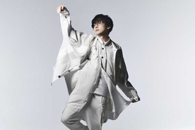 寺島拓篤、アーティストデビュー10周年記念ベストアルバム『LAYERING』のアートワークを公開