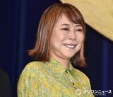 「椿鬼奴、映画の舞台あいさつで桃井かおりの“ものまね”披露「俳優業って大好きなわけ」」の画像1
