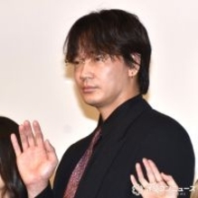 綾野剛、もはや監督状態に　演出案も　荒井監督はニヤリ「監督はあっちですから」