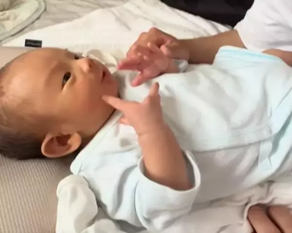 「裂手症」で生まれた我が子、“欠損した手”ではなく息子自身を見ることができた夫の言葉「この子が私の子なんだと実感できた」