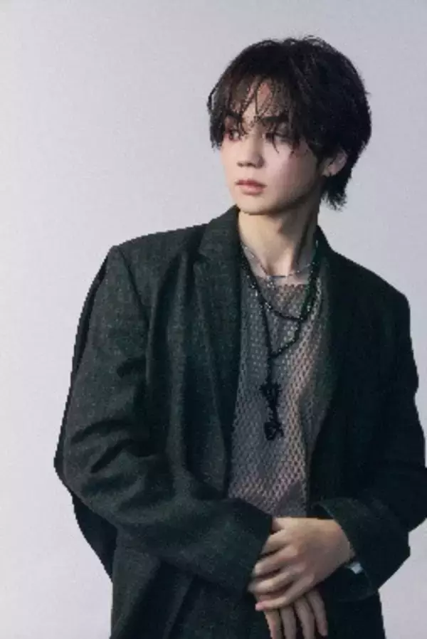 吉野北人、思わず触れたくなるような透明感あふれる素肌を公開「いい体をファンに見せたい」