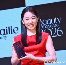 桜井日奈子「事務所に所属してから表彰が初めて」　ロングヘア維持の苦労報われ喜び