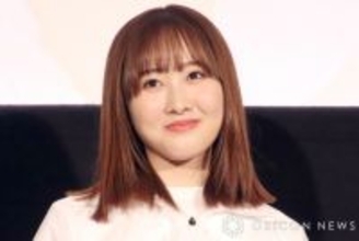 本田望結、サンタ風コスプレ姿で「メリークリスマス」　“サービスショット”にファン歓喜「サンタ望結いいゼ」「可愛すぎやろ」「似合ってる」