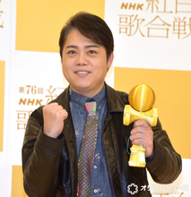 【紅白】三山ひろし、けん玉世界記録成功