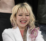 「エルフ・荒川、生放送で号泣　SNSで共感の声「気持ちわかりすぎてもらい泣き」「わかるよ」」の画像1