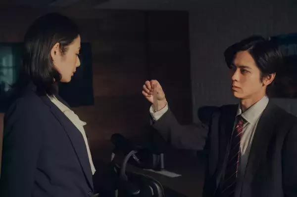 猪塚健太“省吾”、勤務先で片山萌美“綾香”との行為ねだる　本人も反応「5連チョロ達成！」『この愛は間違いですか～不倫の贖罪』第5話【ネタバレあり】